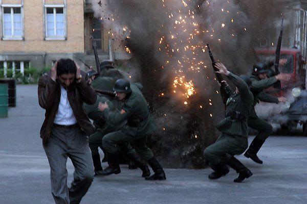 L'Armée du crime : Fotos Simon Abkarian