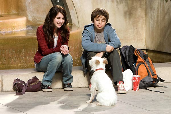 Um Hotel Bom pra Cachorro : Fotos Emma Roberts, Jake T. Austin