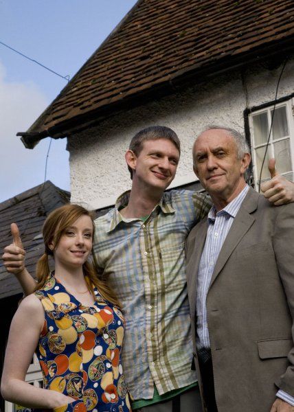 Fotos Jonathan Pryce, Fiona Glascott, Stuart McLoughlin