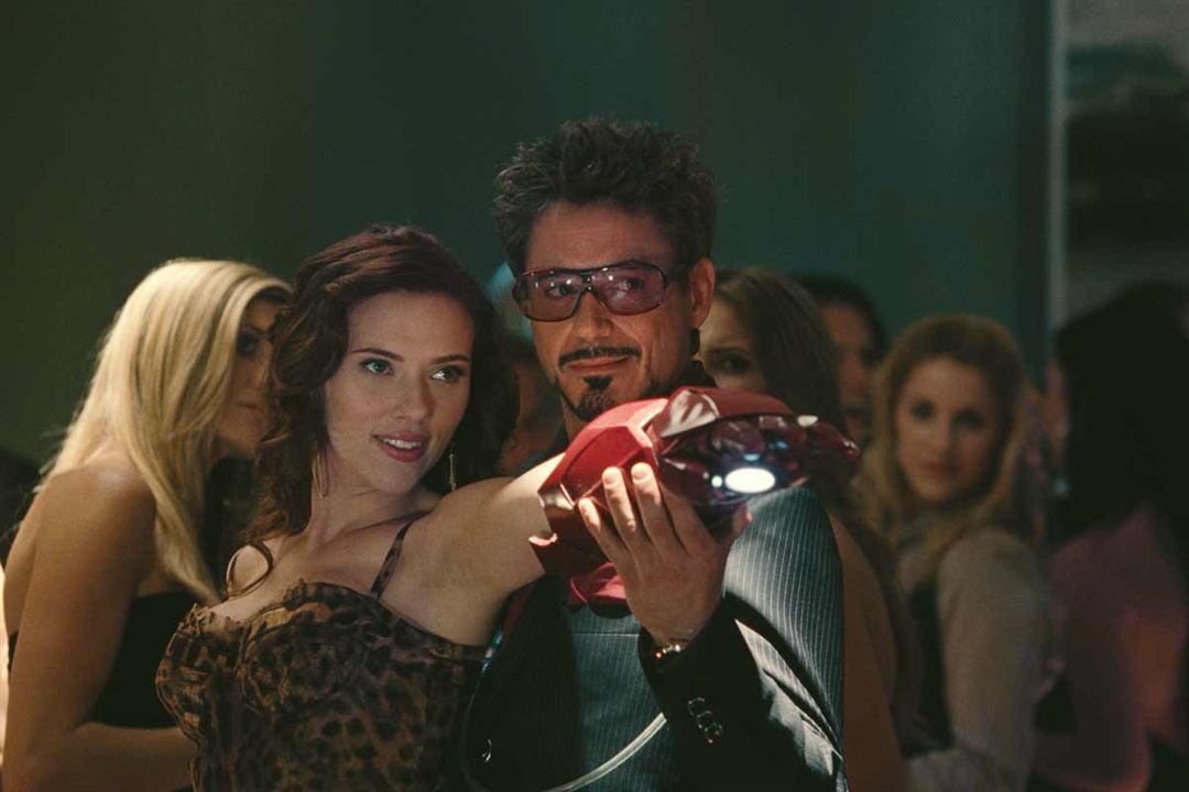 Homem de Ferro 2 : Fotos Scarlett Johansson, Robert Downey Jr.
