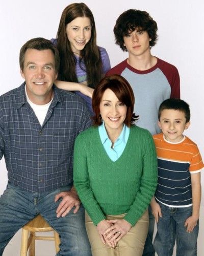 Fotos Atticus Shaffer, Neil Flynn, Patricia Heaton, Eden Sher, Charlie McDermott