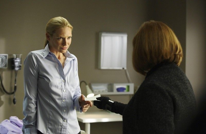 Fotos Anna Torv, Blair Brown