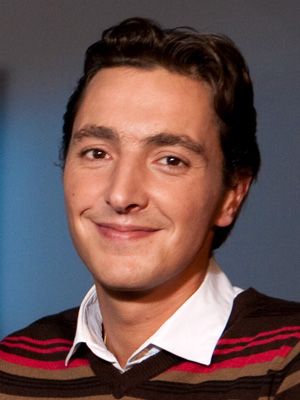 Poster Alexis Tomassian