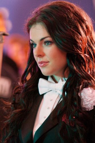 Fotos Serinda Swan