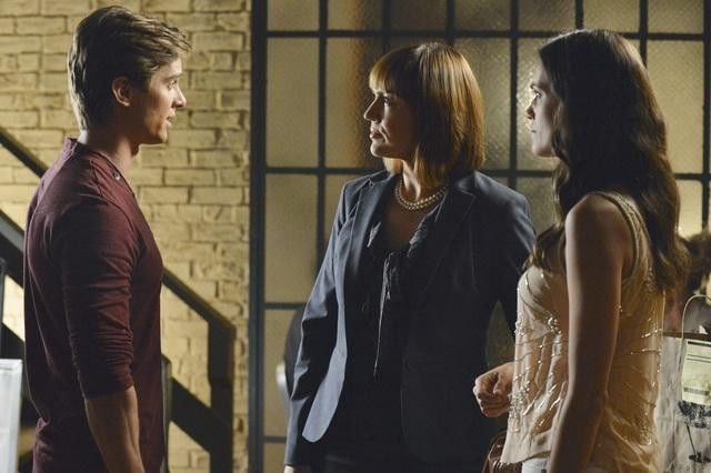 Pretty Little Liars : Fotos Lesley Fera, Torrey DeVitto, Drew Van Acker