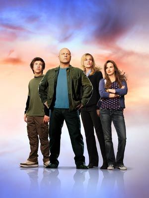 No Ordinary Family : Poster