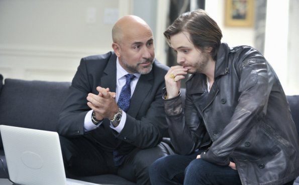 Nikita (2010) : Fotos Aaron Stanford, Carlo Rota