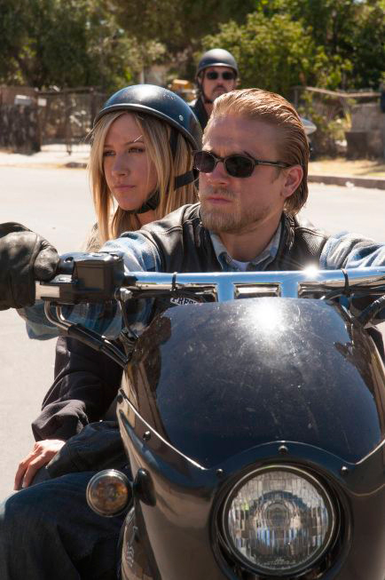 Sons of Anarchy : Fotos Ashley Tisdale, Charlie Hunnam