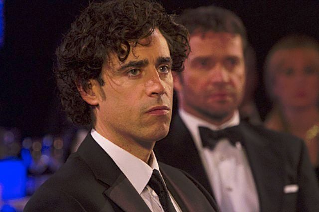 Episodes : Fotos Stephen Mangan