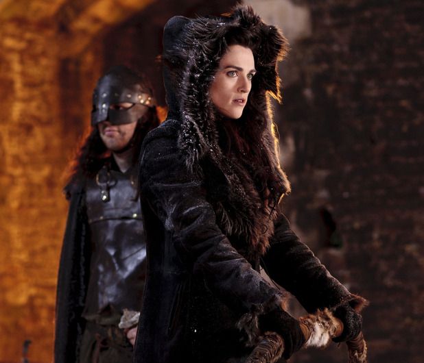 Merlin : Fotos Katie McGrath