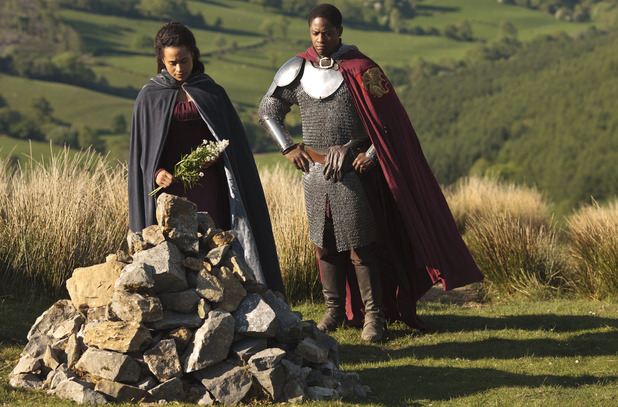 Merlin : Fotos Angel Coulby, Tomiwa Edun