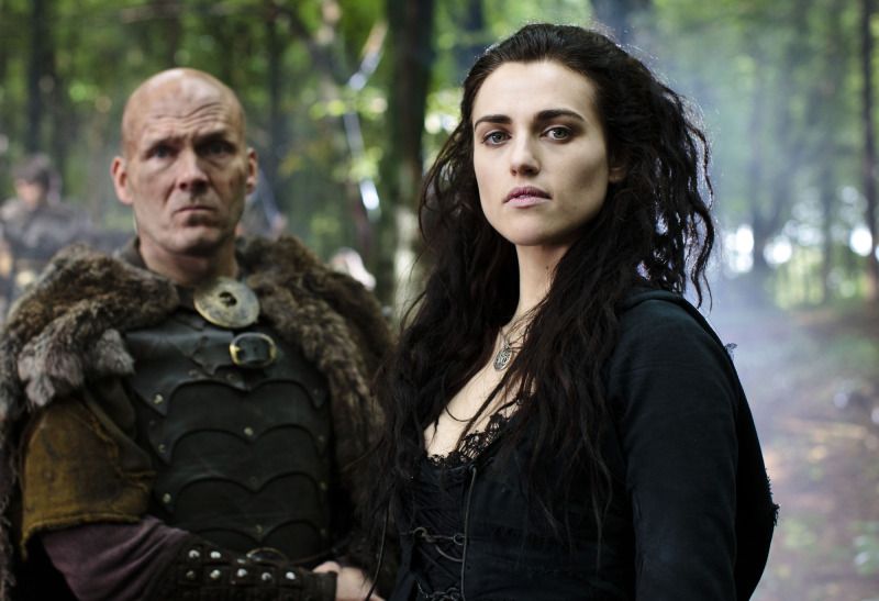 Merlin : Fotos Katie McGrath
