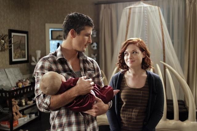 Suburgatory : Fotos Jane Levy, Parker Young