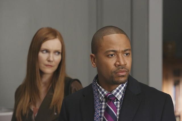 Scandal : Poster Darby Stanchfield, Columbus Short
