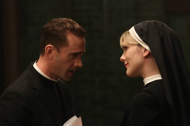 American Horror Story : Fotos Lily Rabe, Joseph Fiennes