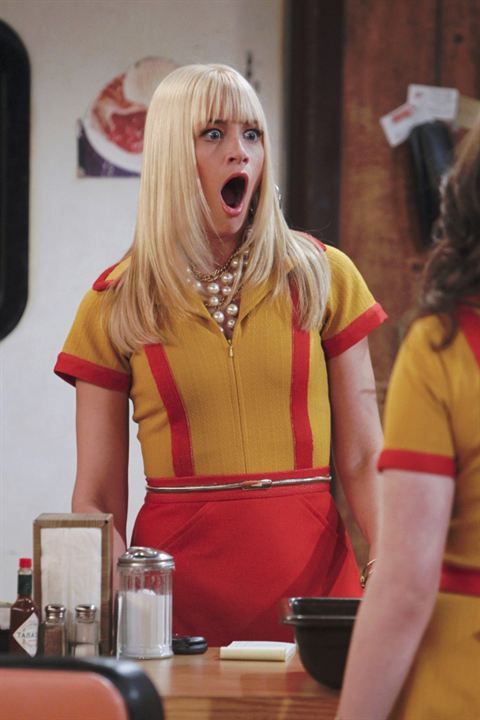 2 Broke Girls : Fotos Beth Behrs