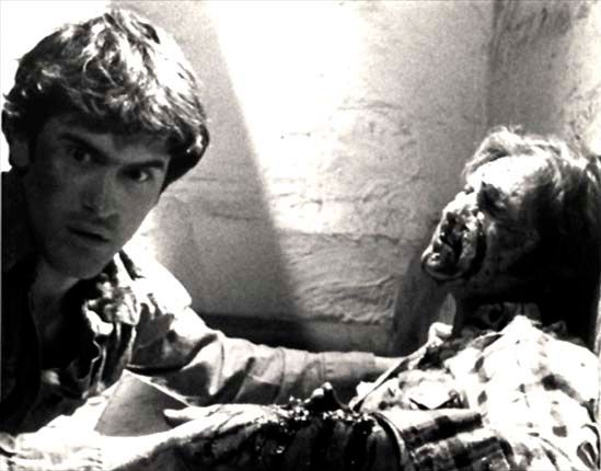 Uma Noite Alucinante - A Morte do Demônio : Fotos