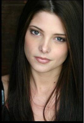 Fotos Ashley Greene Khoury