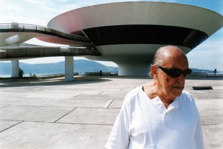 Oscar Niemeyer - A Vida é um Sopro : Fotos