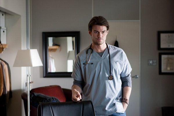 Saving Hope : Fotos Daniel Gillies