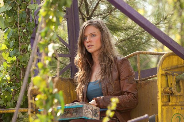 Revolution (2012) : Fotos Tracy Spiridakos