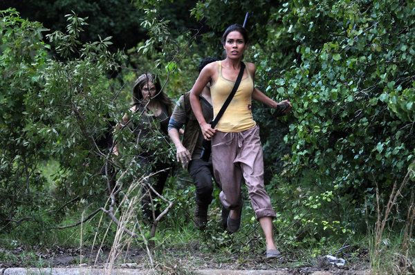 Revolution (2012) : Fotos Daniella Alonso, Tracy Spiridakos