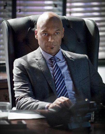 Arrow : Fotos Colin Salmon