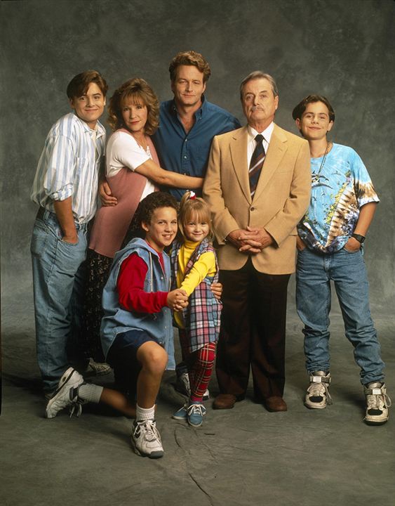 Fotos William Russ, Lily Nicksay, Betsy Randle, Ben Savage, William Daniels, Will Friedle, Rider Strong