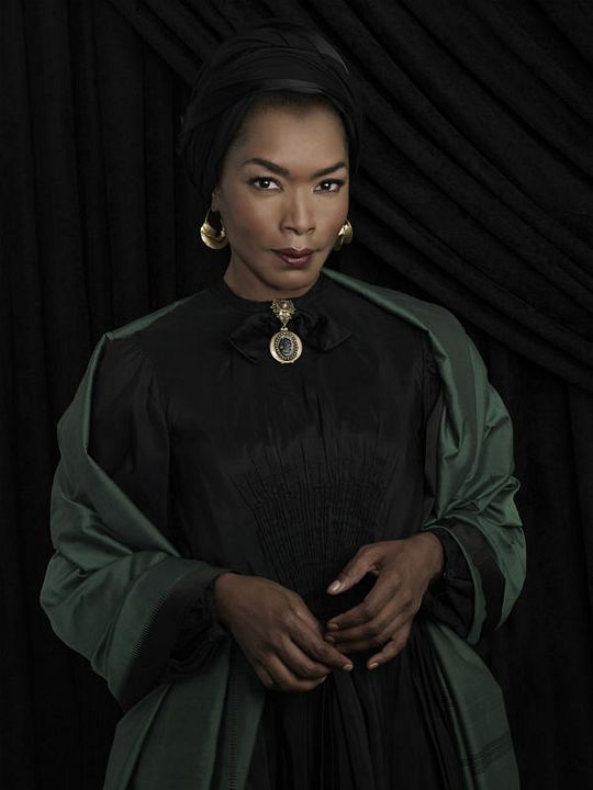 Conheça o elenco de American Horror Story Hotel AHS Hotel Ramona