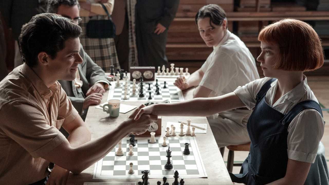 Farol Universitário on X: Xadrez é interessante e uma grande modalidade, e  podemos te provar!♟📺 Conheça a série mais assistida da Netflix O Gambito  da Rainha, que conta a história de Beth