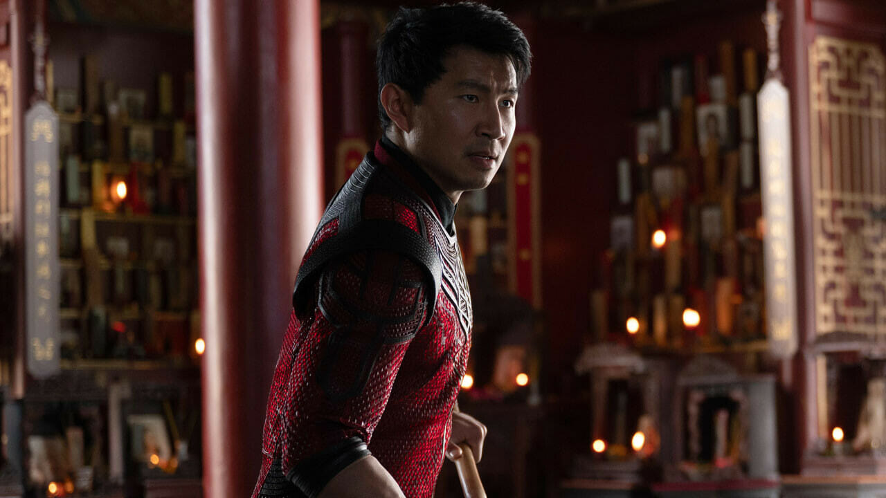 Saiba como Simu Liu treinou para Shang-Chi e a Lenda dos Dez