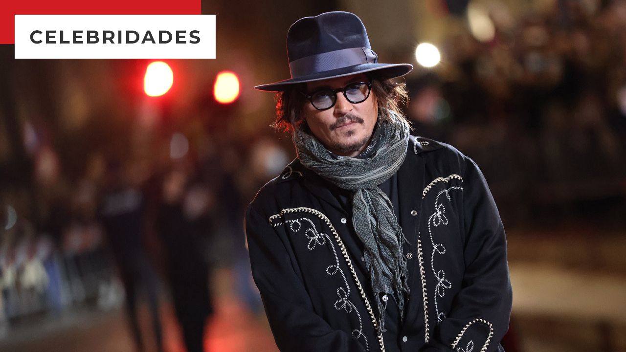 Johnny Depp surpreende fãs ao imitar Jack Sparrow a caminho do julgamento  contra Amber Heard - Notícias de cinema - AdoroCinema