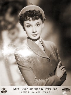 Young Wives' Tale : Fotos Audrey Hepburn