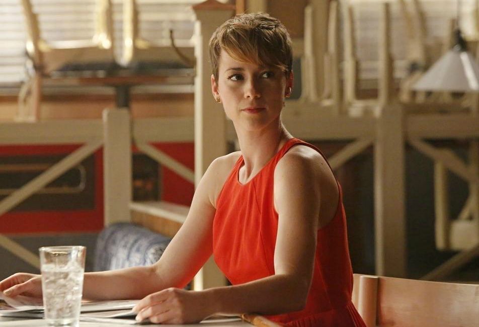 Revenge : Fotos Karine Vanasse