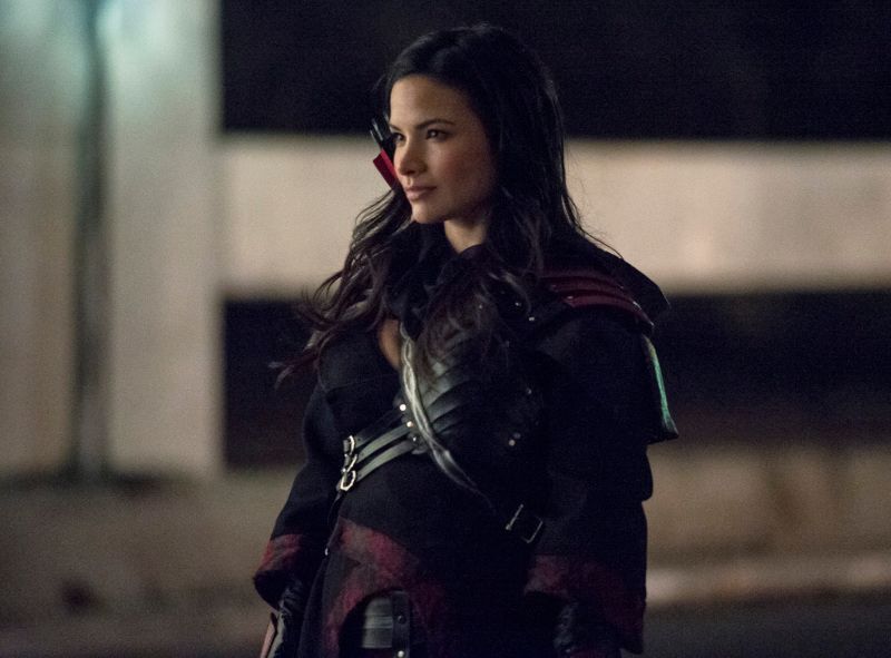 Arrow : Fotos Katrina Law
