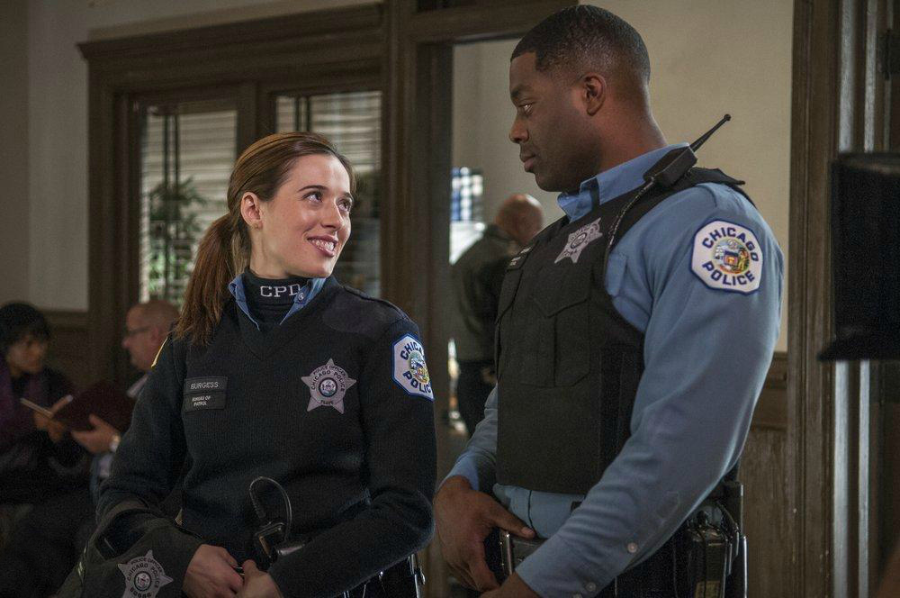 Chicago P.D. Distrito 21 : Fotos Marina Squerciati, LaRoyce Hawkins