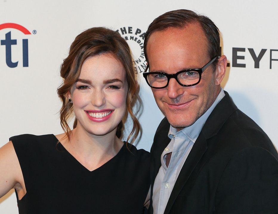 Revista Clark Gregg, Elizabeth Henstridge