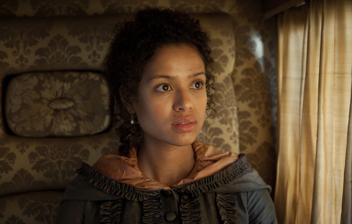 Belle : Fotos Gugu Mbatha-Raw