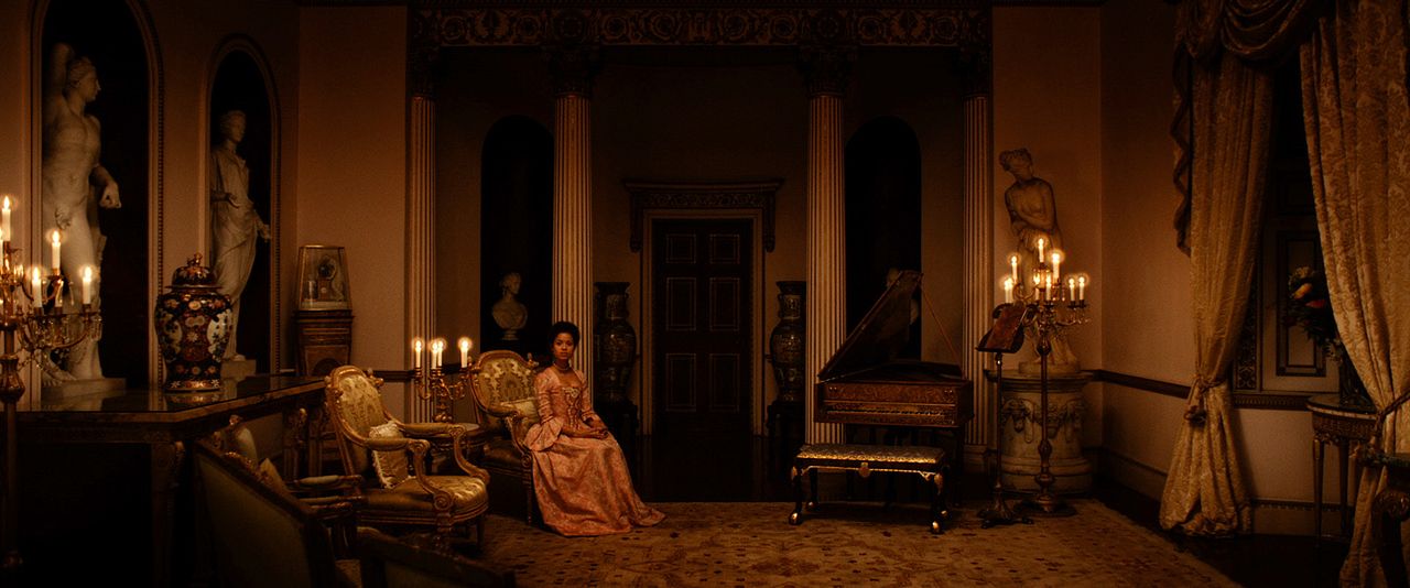 Belle : Fotos Gugu Mbatha-Raw