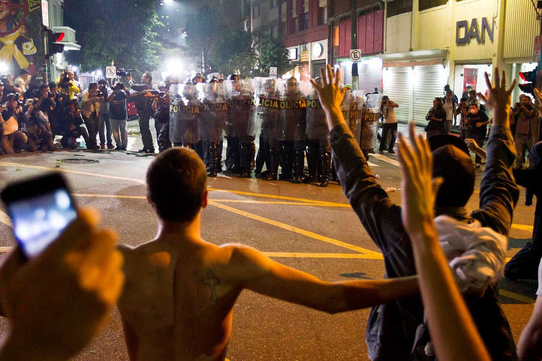 Junho - O Mês que Abalou o Brasil : Fotos