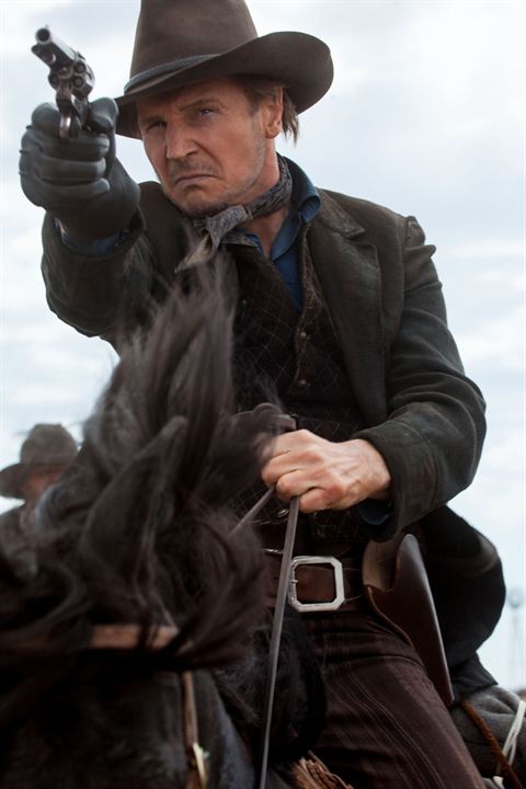 Um Milhão de Maneiras de Pegar na Pistola : Fotos Liam Neeson