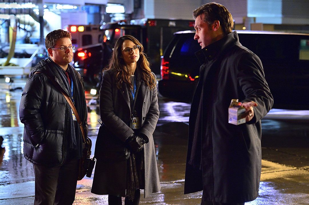 The Strain : Fotos Corey Stoll, Mia Maestro, Sean Astin