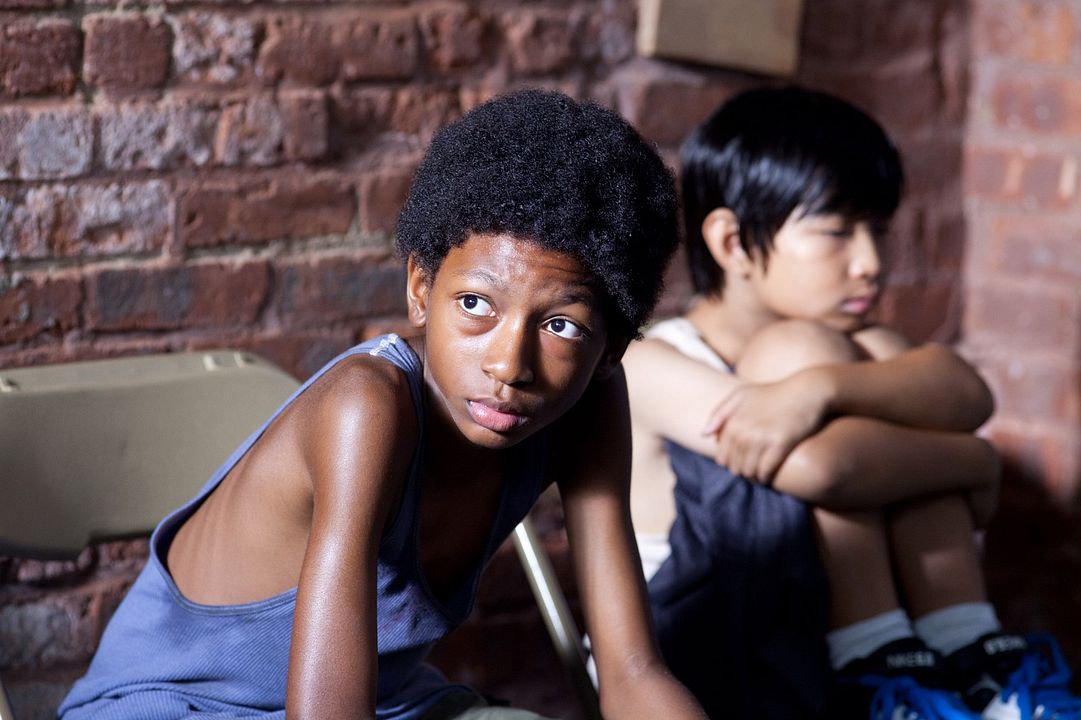 O Destino de Mister e Pete : Fotos Skylan Brooks, Ethan Dizon