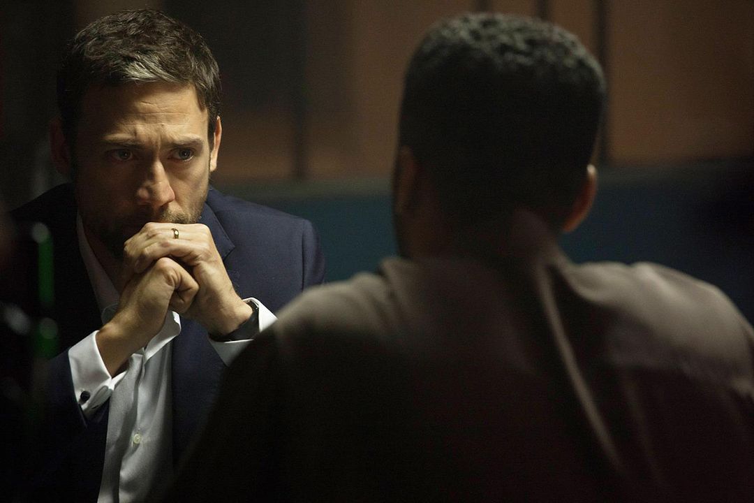 Tyrant : Fotos Adam Rayner