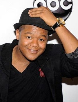 Poster Kyle Orlando Massey