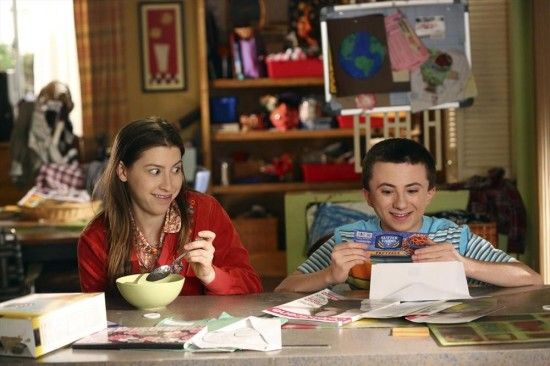 Fotos Eden Sher, Atticus Shaffer