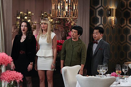 2 Broke Girls : Fotos Kat Dennings, Beth Behrs