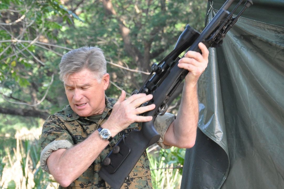 Operação Rogue : Fotos Treat Williams