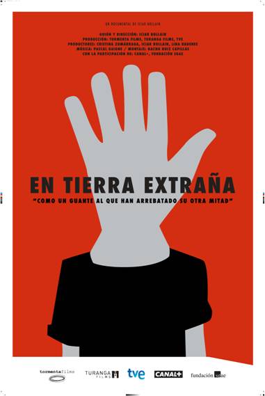 En Tierra Extraña : Poster