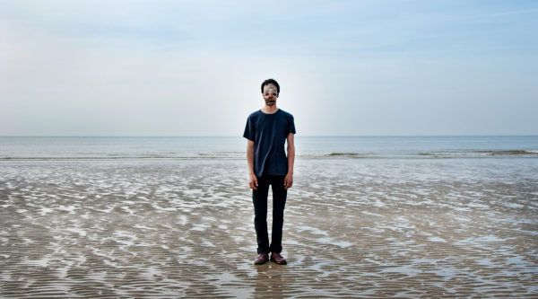 Never Die Young : Fotos